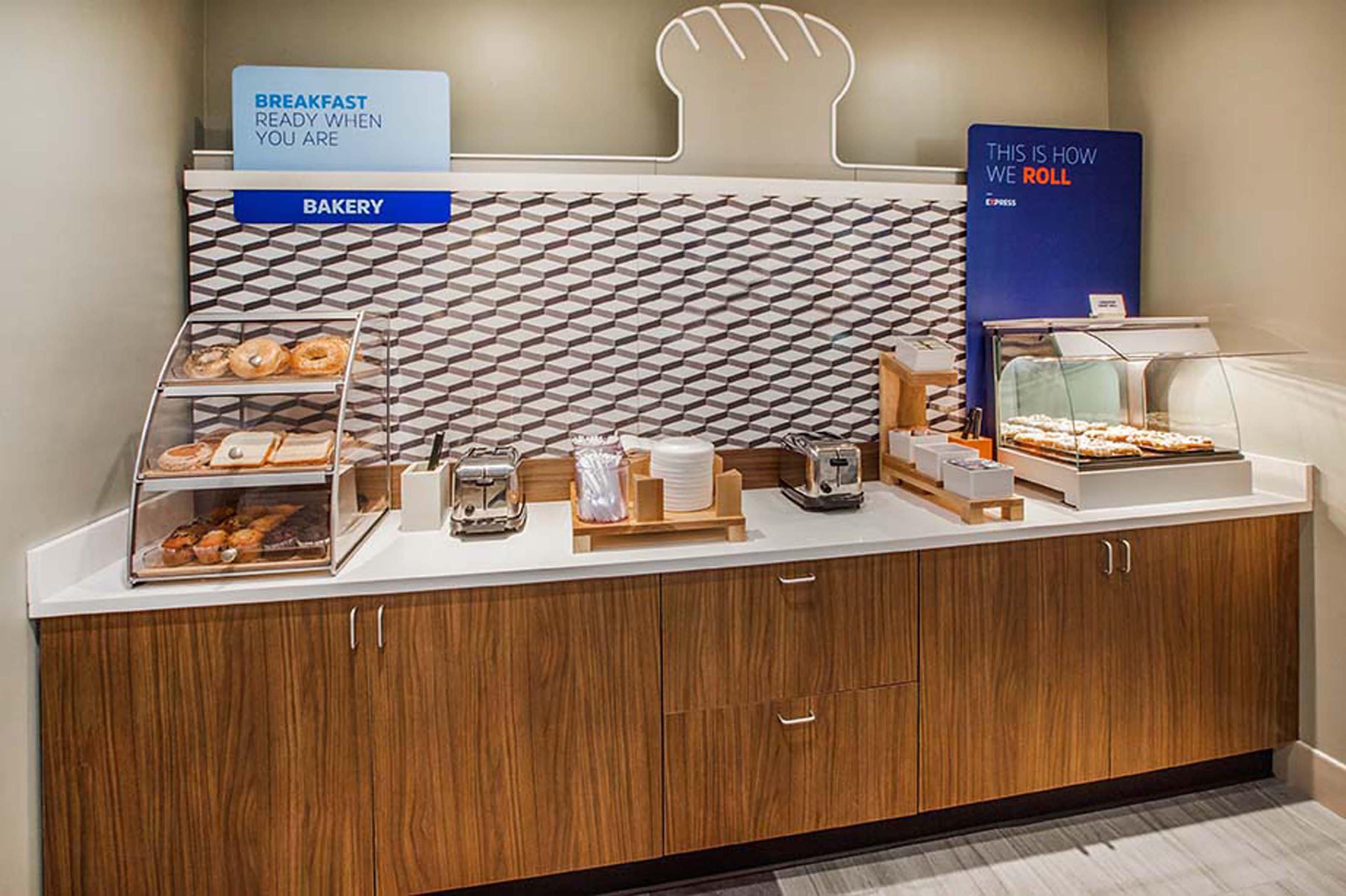 Express & South East - Medical Center Area By Ihg
