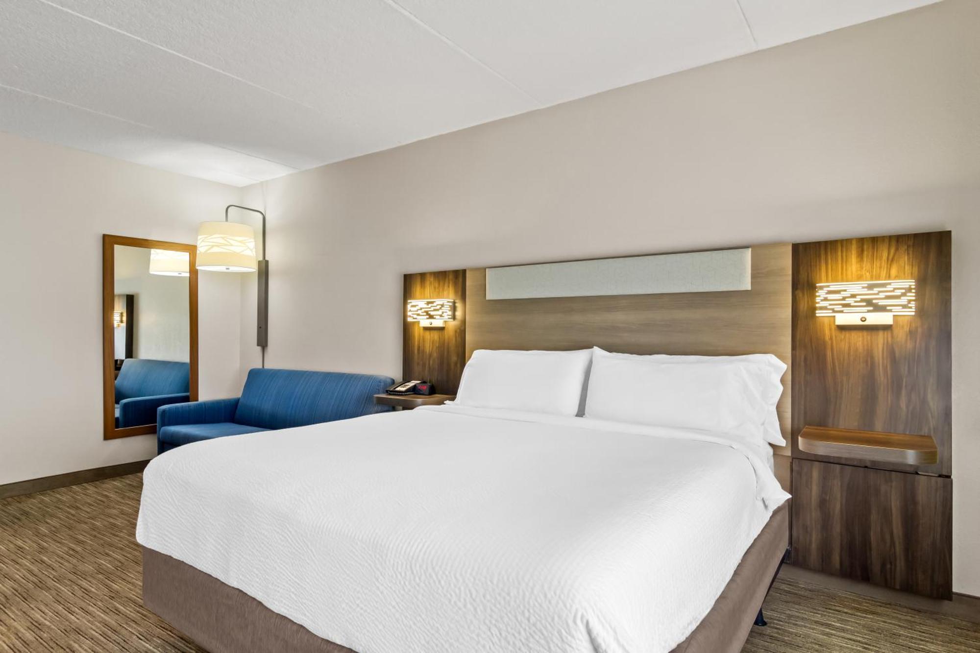 Express & South East - Medical Center Area By Ihg Hotel Jacksonville