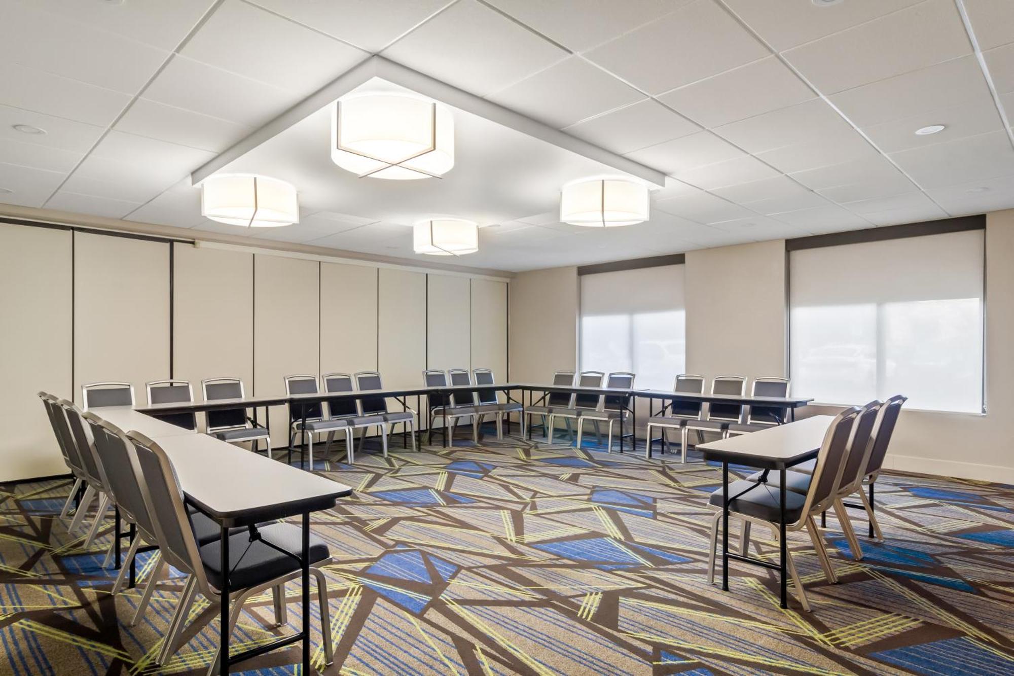 Express & South East - Medical Center Area By Ihg Hotel Jacksonville