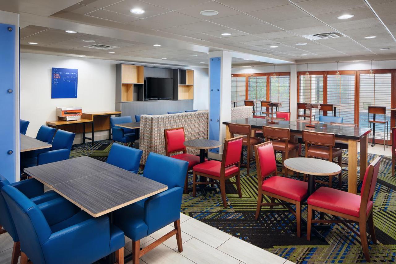 Hotel Express & South East - Medical Center Area By Ihg 2*